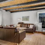3 Bedroom Cozy In בית נופש