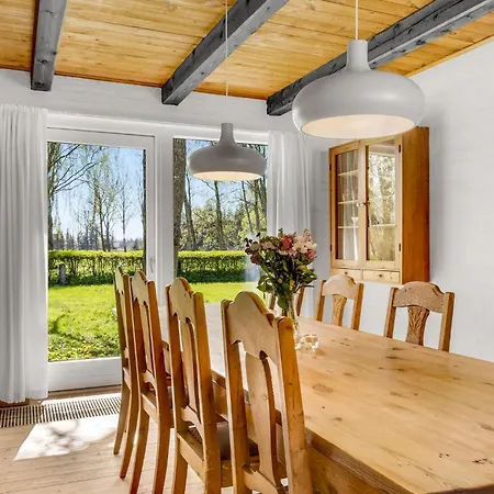 בית נופש 3 Bedroom Cozy In