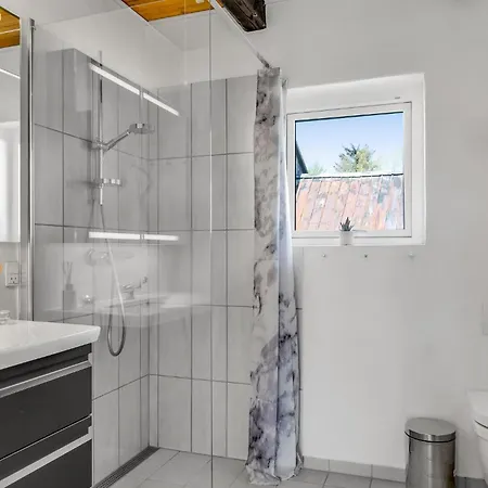 Дом отдыха 3 Bedroom Cozy In *