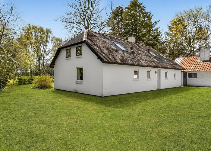 3 Bedroom Cozy In Casa de Férias